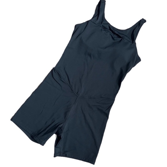 JoyLab Black Sleeveless Romper - Picture 4 of 7